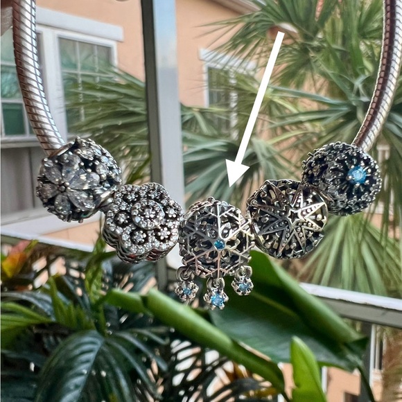Icy Snowflake Drop Charm - Picture 7 of 8